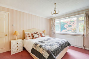 Burlington Grove Dore